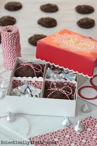 Dress up your baked goods with Martha Stewart Crafts treat packaging! #marthastewartcrafts #12monthsofmartha